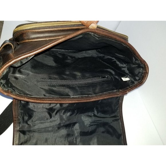 Vintage TOTES Brown Genuine Leather Messenger Bag Crossbody Satchel - Picture 11 of 13